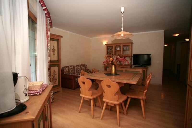 Casa Maurivan Canazei Eksteriør billede